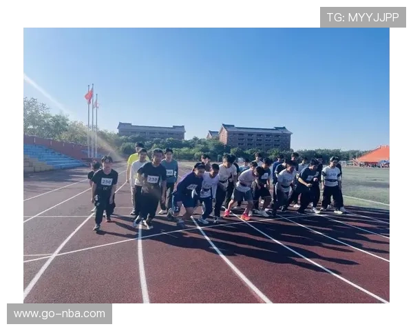 加强学校体育工作，全方位检验学生体质与运动成果