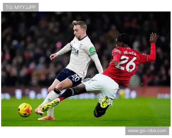 曼联马奎尔或缺阵狼队，防线重组迎考验